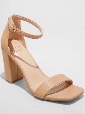 Ema High Block Heel Sandals Square Toe Taupe Women’s Size 9W NWT
